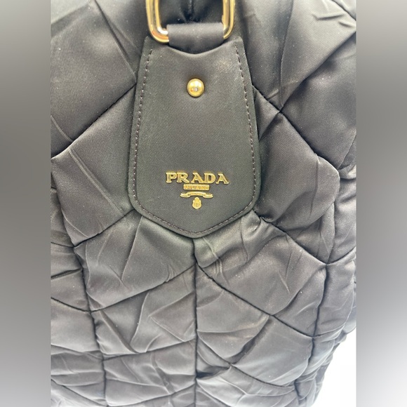Prada rare Quilted Tessuto
Tote. Chocolate Brown with COA - Picture 8 of 17